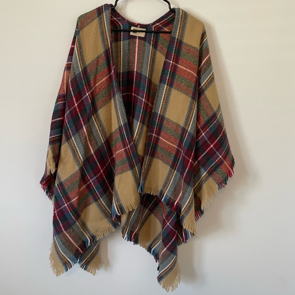 Plaid Cape with Fringe 🍂